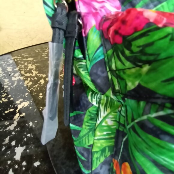 VS tropical floral backpack - Picture 11 of 16